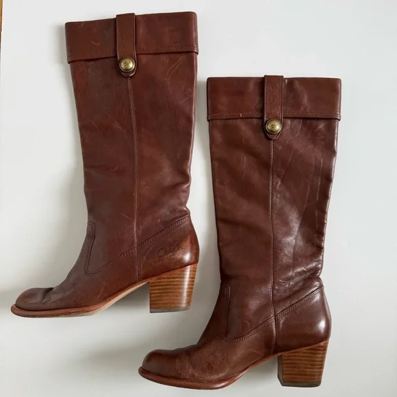 COACH Fayth brown leather riding boots. Size: 6.5. - Picture 4 of 11